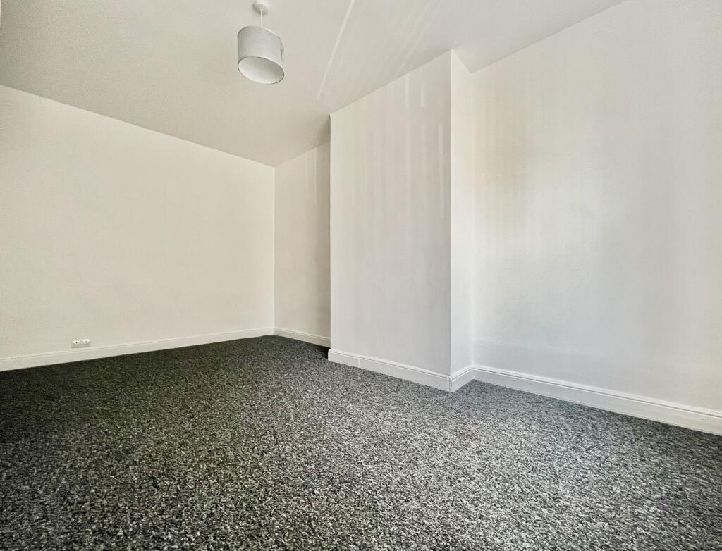 Additional image 4 of Stanacre Place, Bradford, BD3