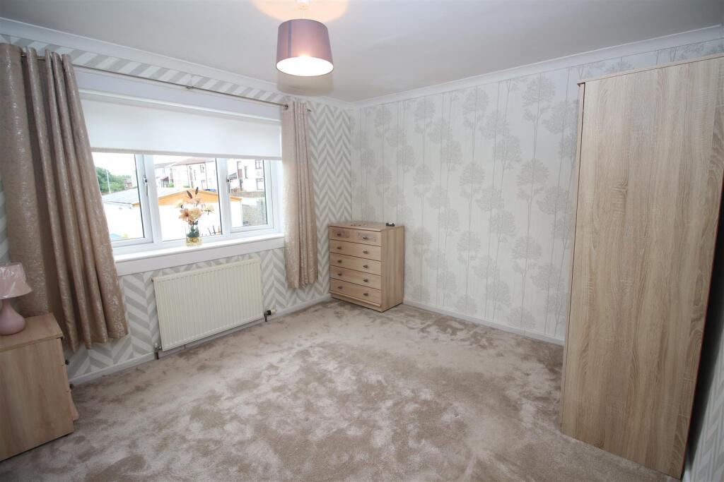 House in Port Glasgow, Slaemuir - More