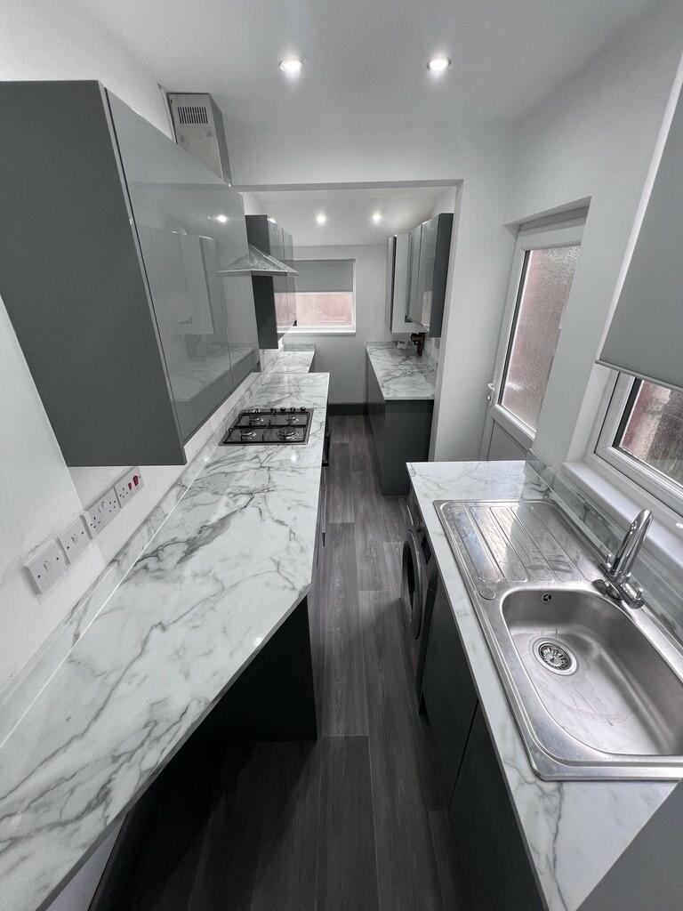 137 Richmond Street photo 2