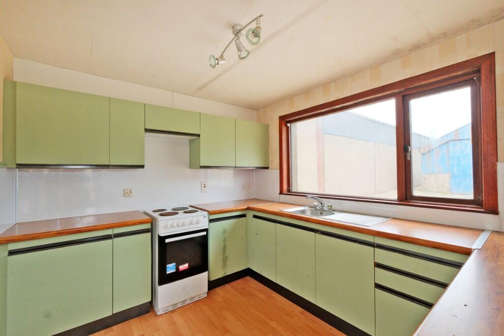 House in Aberdeen, Aberdeenshire - More
