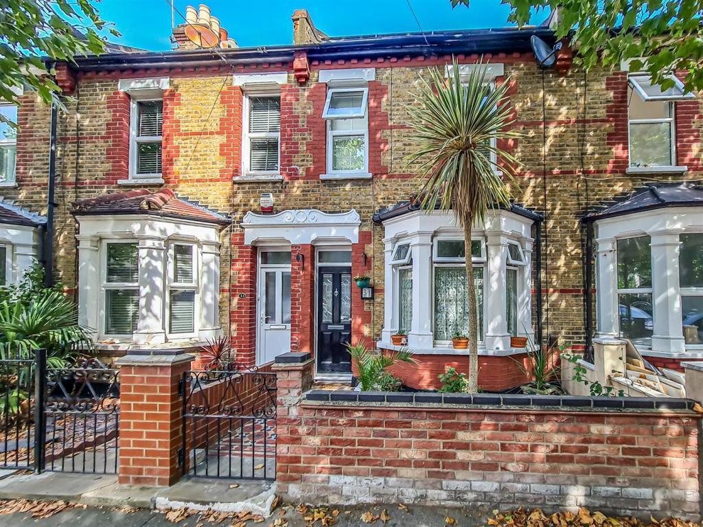Main image of property: Osborne Road, Westcliff-On-Sea