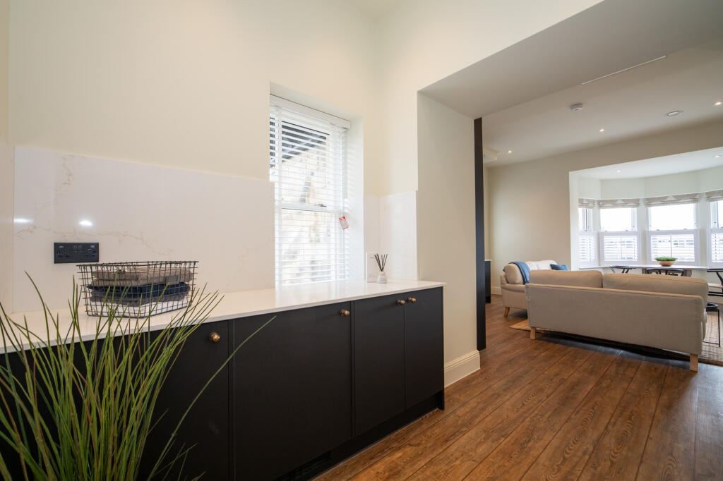 Apartment in Leeds - View 5