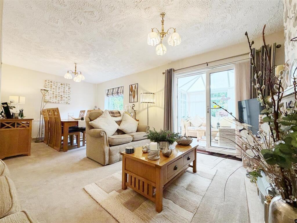 House in Llandudno - More