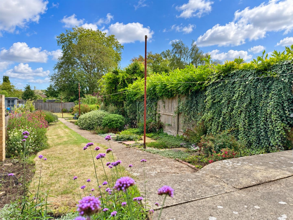 House in Tonbridge - More