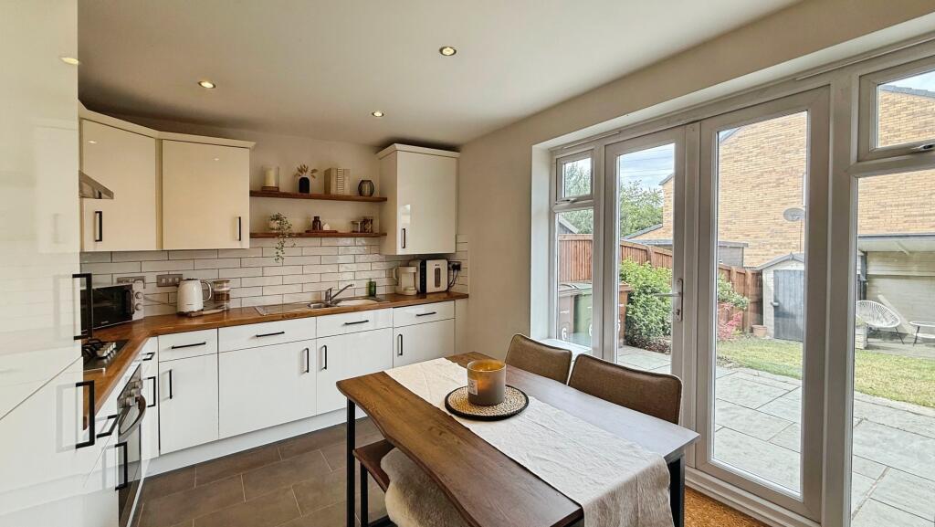 House in Wakefield, Crigglestone - View 5