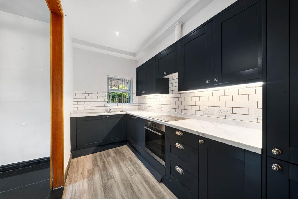 Apartment in Salford, Greater Manchester - More