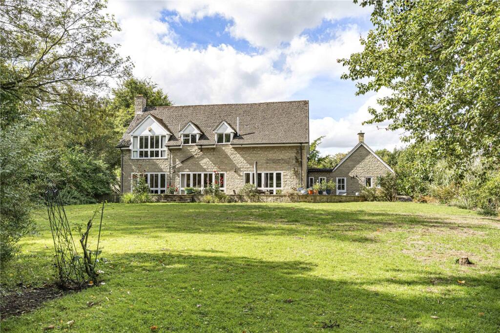 Main image of property: Mill End, Old Kidlington, OX5
