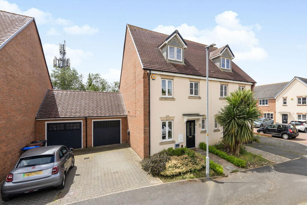House in Northampton, West Northamptonshire - View 3