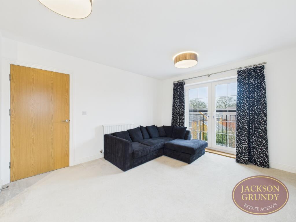 Apartment in Daventry, West Northamptonshire - View 2