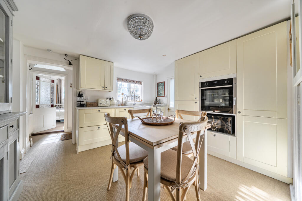 House in Chichester - View 4