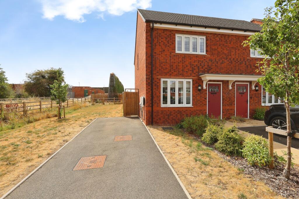 Main image of property: Hopper Avenue, Stratford-upon-Avon, CV37