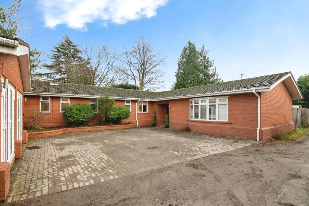 Main image of property: Beech Lawn, Kenilworth Road, Hampton-In-Arden, Solihull
