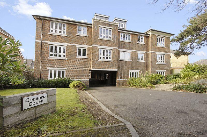 Apartment in Weybridge