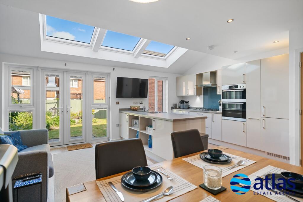 House in Knowsley, Liverpool City Region - View 3