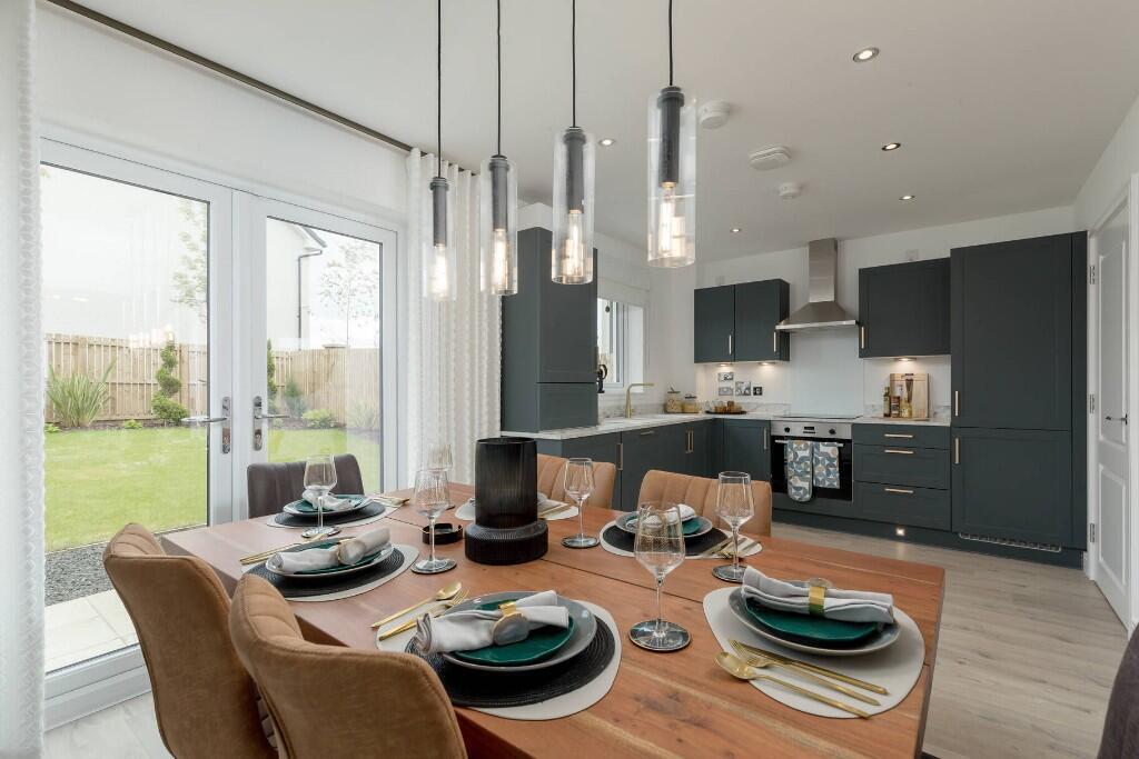 House in Edinburgh - More