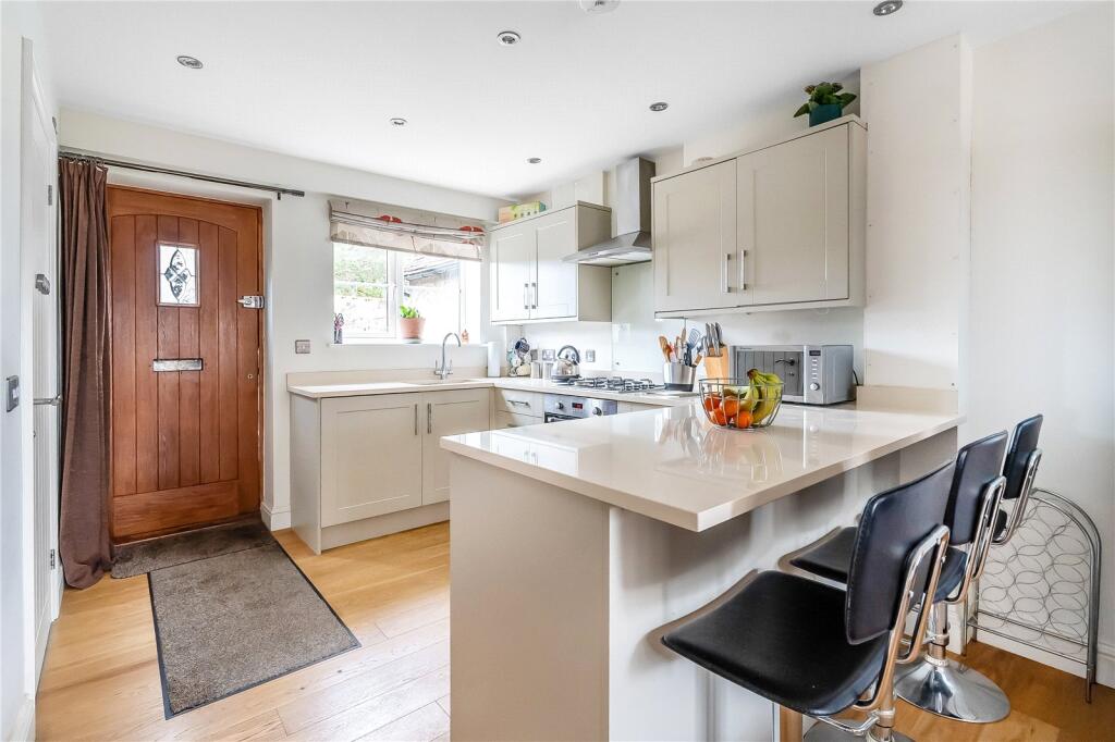 House in Sevenoaks, Edenbridge - View 3