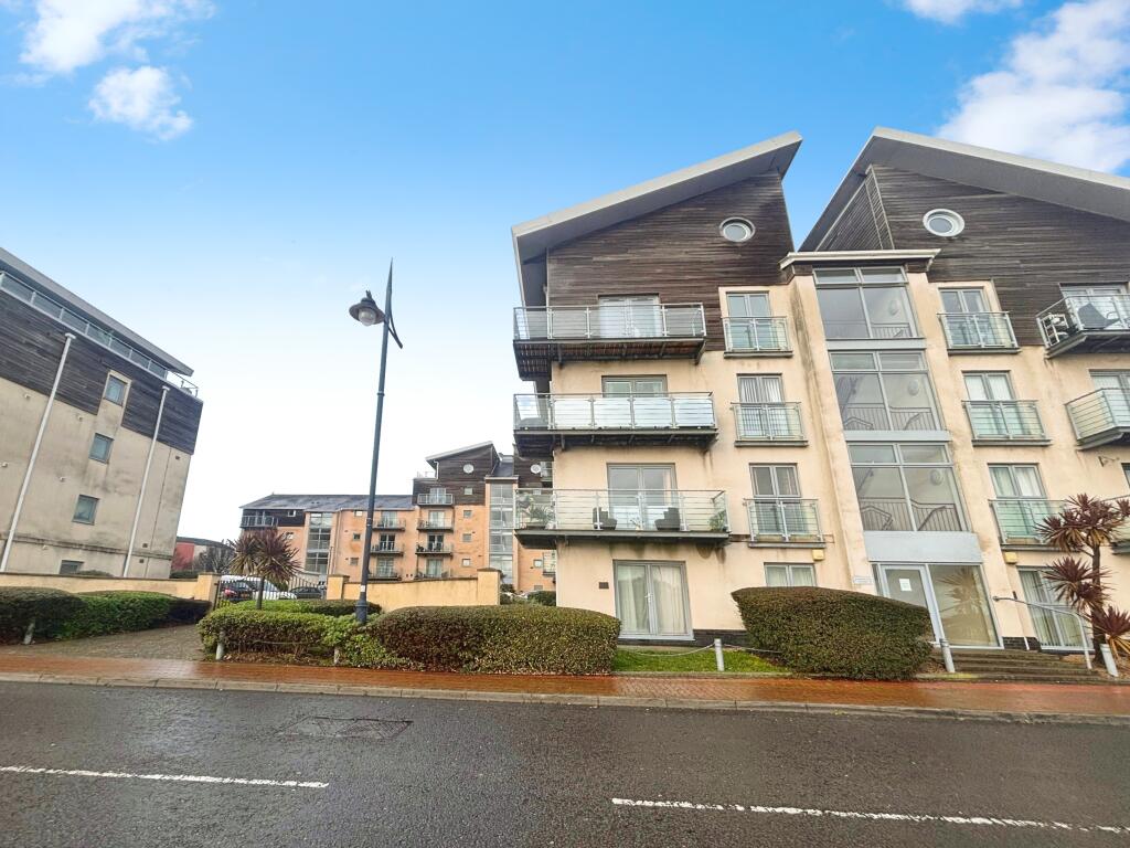 Main image of property: Glanfa Dafydd, BARRY