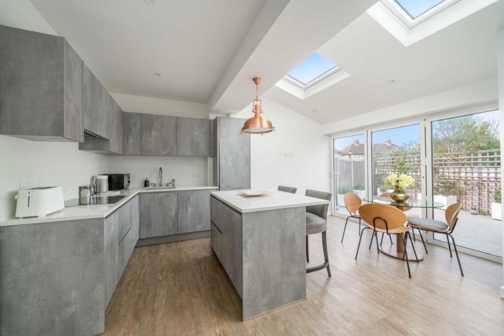 Main image of property: Hesperus Crescent, Canary Wharf