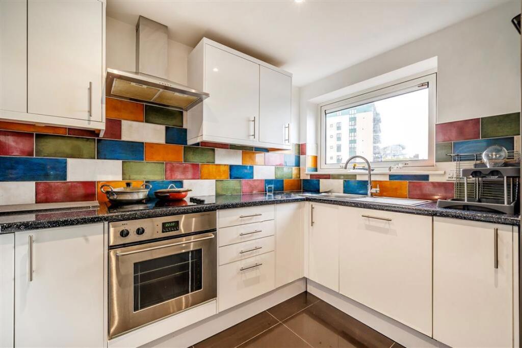 Apartment in London - View 3