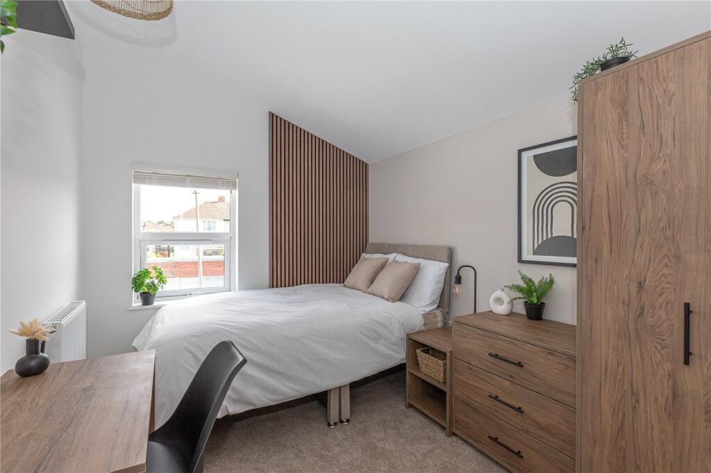 6 bedroom terraced house for rent