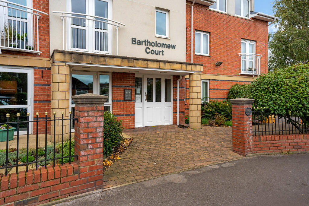 Flat 8 Bartholomew Court Bradshaw Lane, Warrington, WA4 2JW, Warrington photo 2