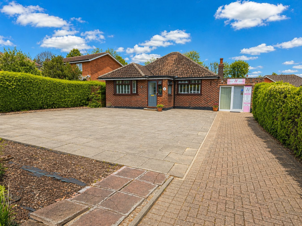 Main image of property: Station Road, Lower Stondon, Henlow, SG16