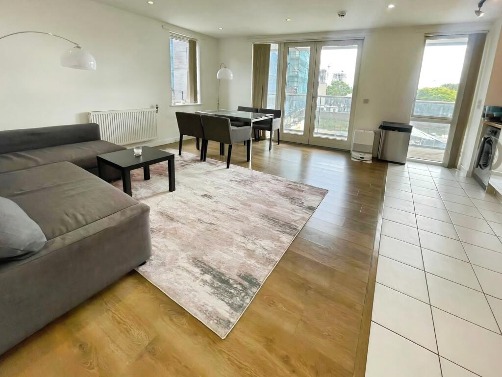 Main image of property: Equinox Square, London, E14