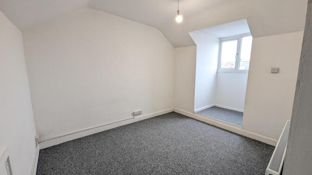 House in Nottingham - View 5