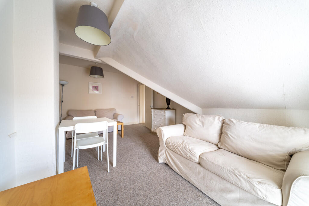 Apartment in Manchester - View 3