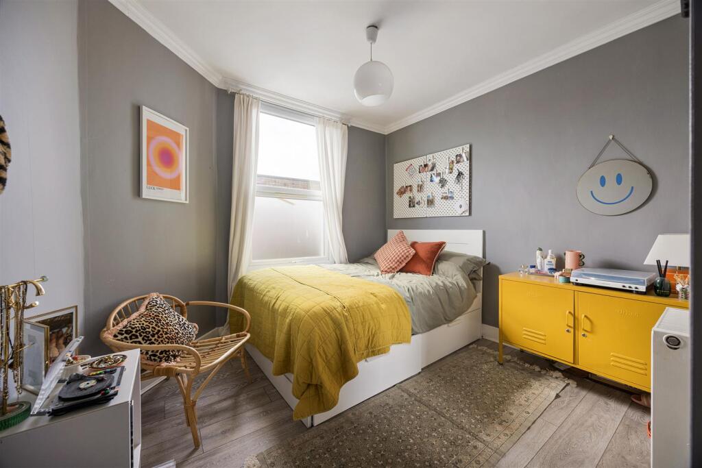 Apartment in London - View 3