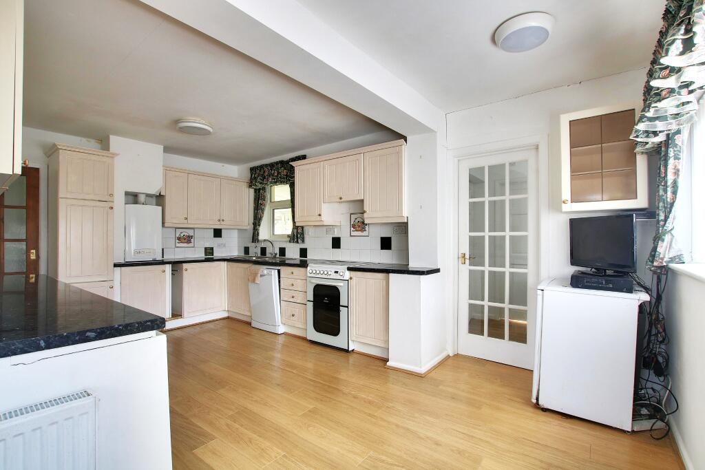 House in Southampton - View 4