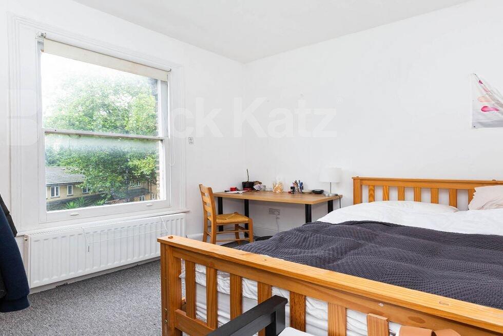 Apartment in London - More