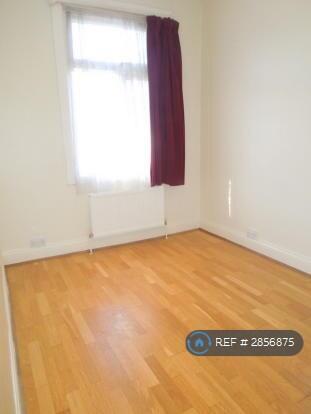 Apartment in Harrow - View 5