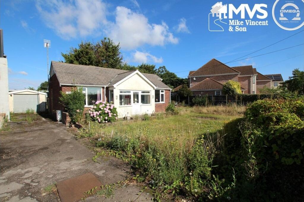 4-bed house on Junedene, Frating Road, Great Bromley, Colchester, £250,000