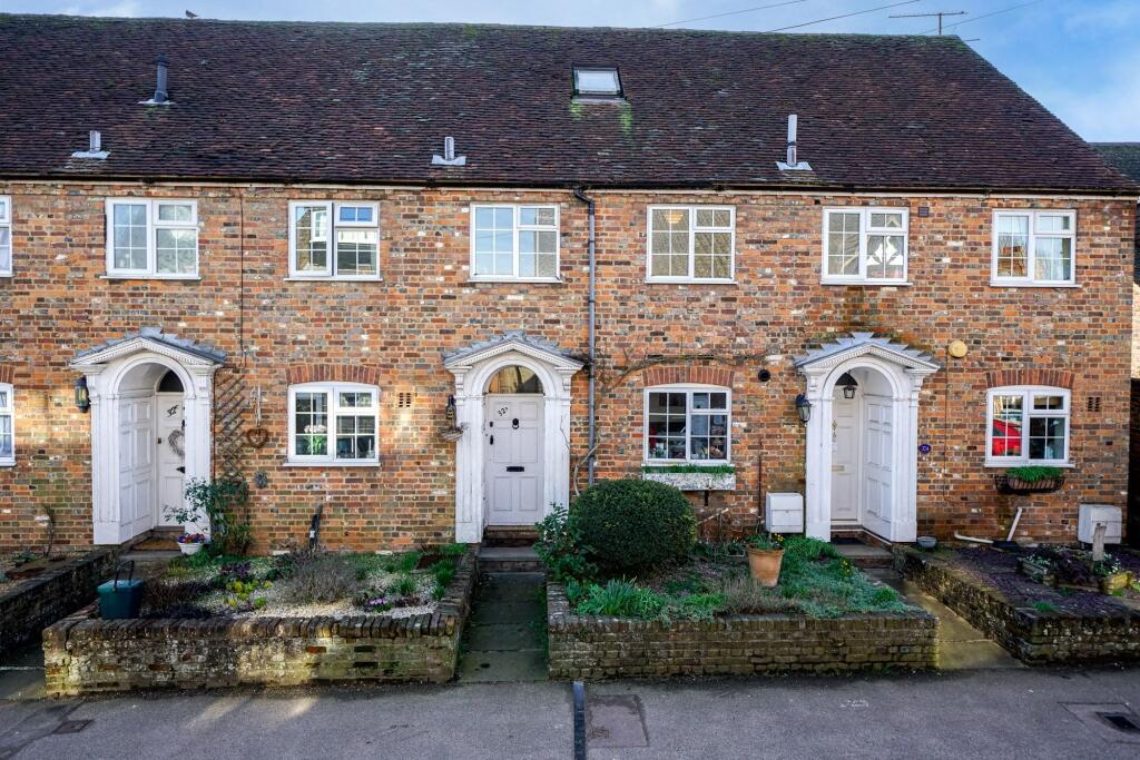 Main image of property: High Street, Markyate, AL3