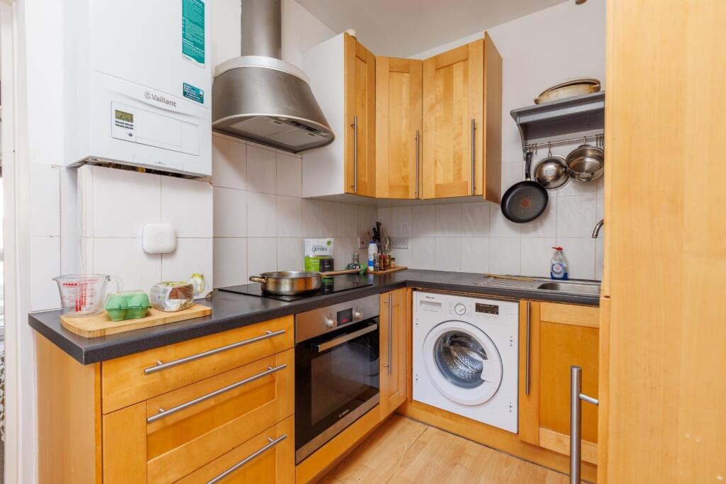 Apartment in Bristol, Manor Farm, Horfield - More
