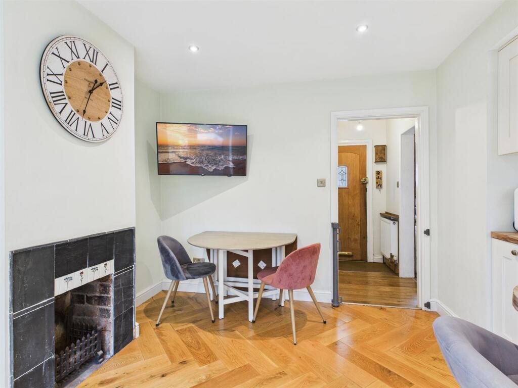 House in South Staffordshire, Gallowstree Elm, Kinver - View 6