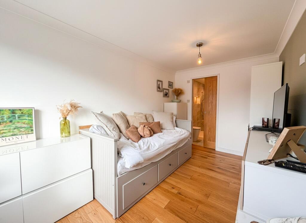Cherrywood Drive, Gonerby Hill Foot, NG31 - View 4