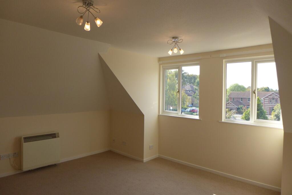 Apartment in Arun, East Preston - View 3