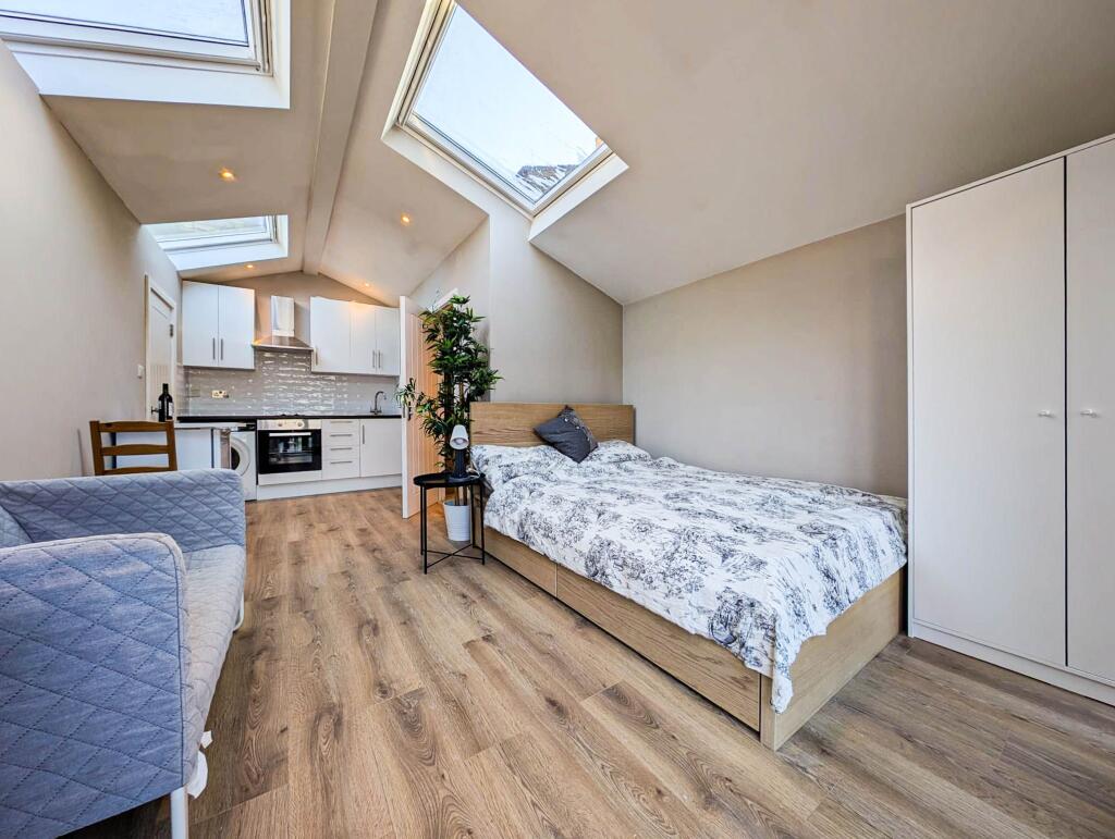 Main image of property: Studio, Durnsford Road, London