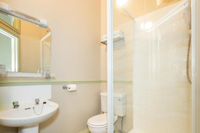 En-Suite Shower Room - Bed 3