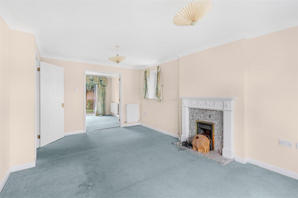 House in Kettering, Leisure Village - View 3