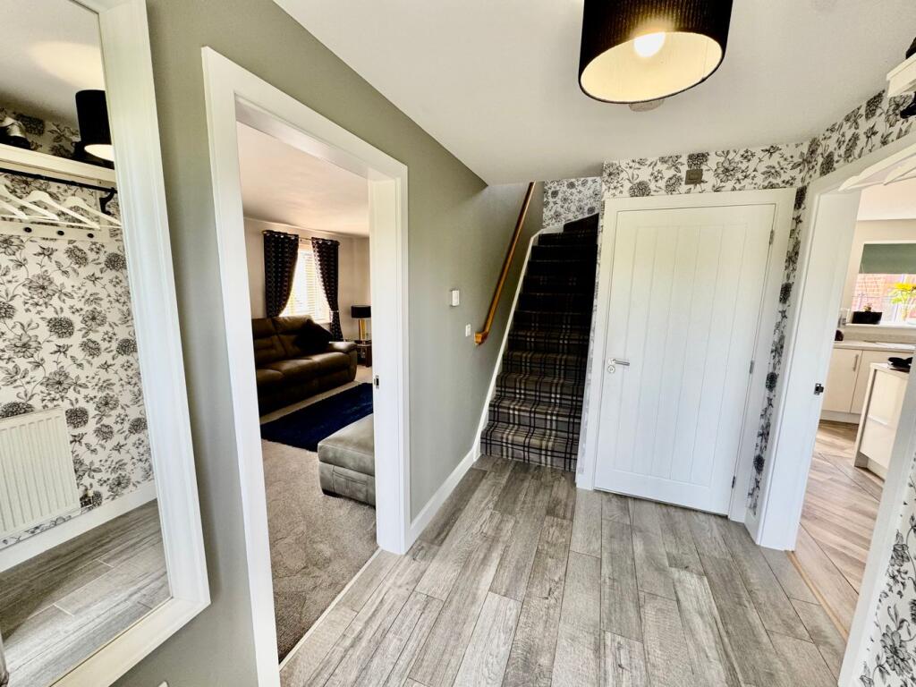 House in Irthlingborough, North Northamptonshire - View 3