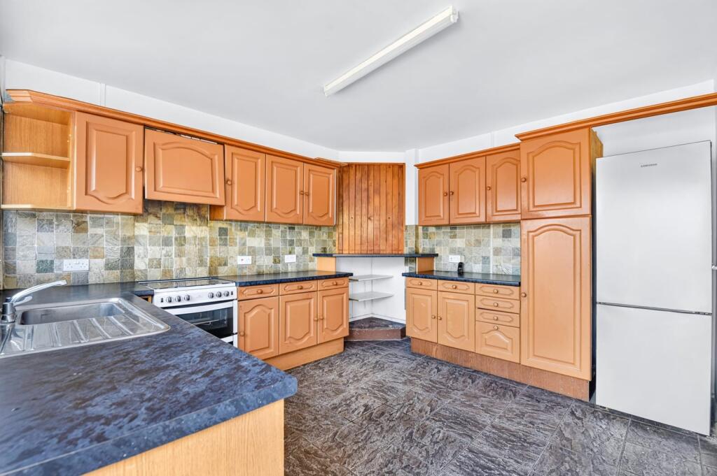 House in Southall - View 4