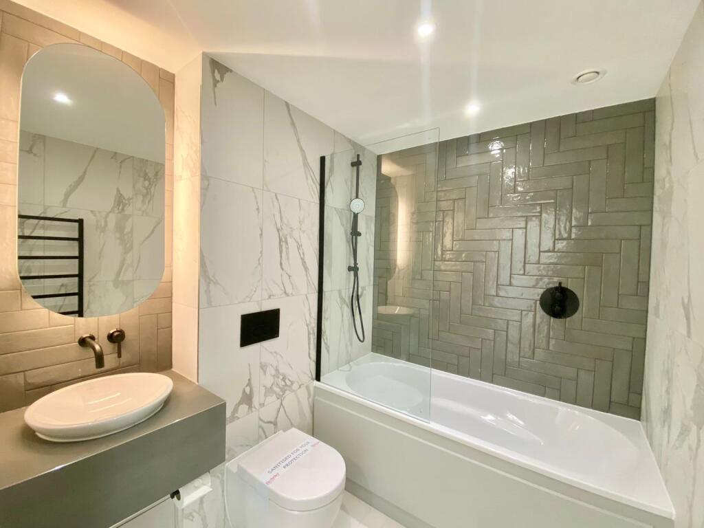 Apartment in London - View 2