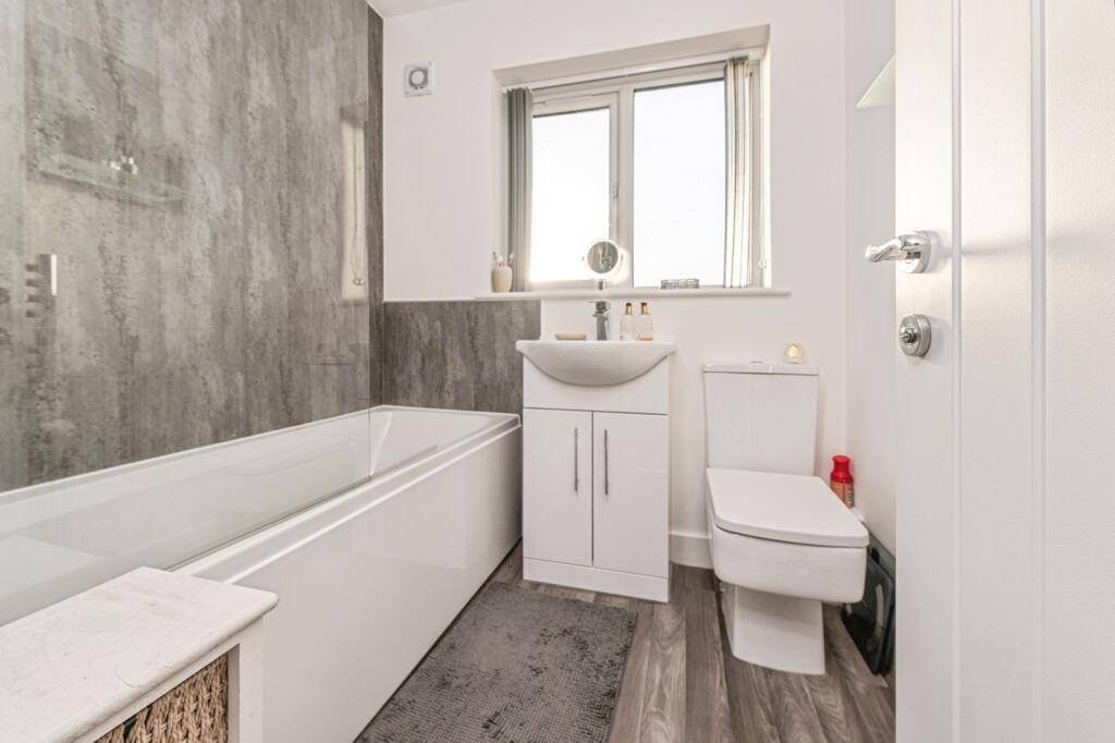 Additional image 8 of Heaton Avenue, Cleckheaton, West Yorkshire, BD19