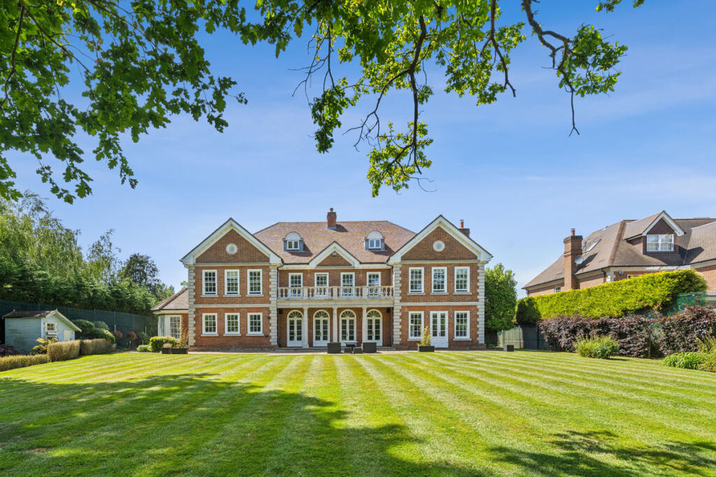 Holbrook Lane, Chislehurst, BR7