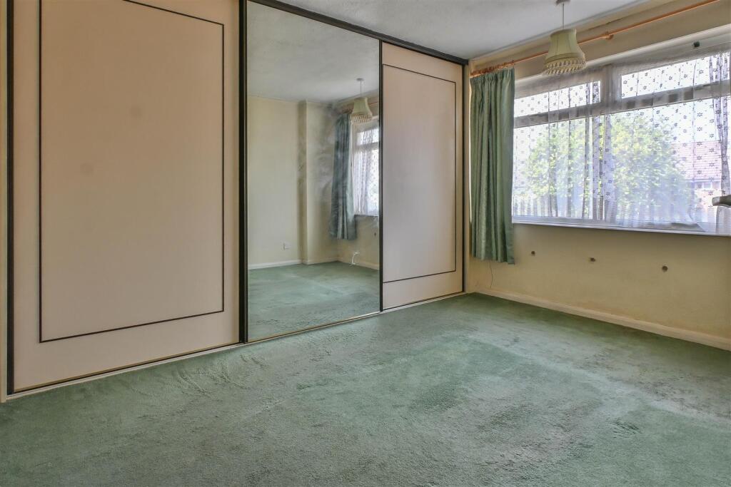 House in Brentwood, Essex - View 4
