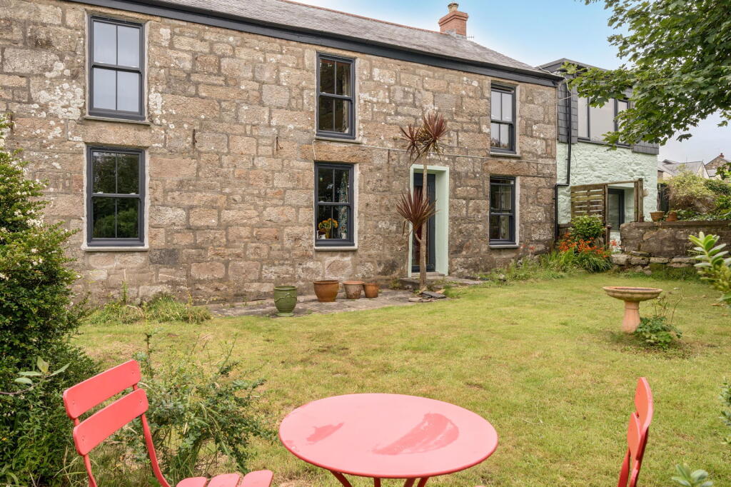 House in St Just, Cornwall - View 2