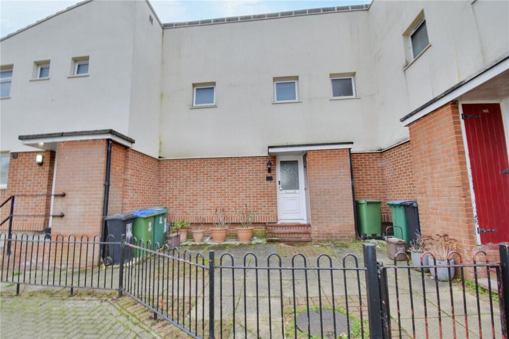 3-bed terraced on Throstle Place, Boundary Way, Watford, Hertfordshire, WD25, £370,000